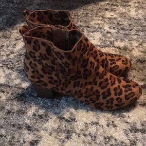 Leopard print ankle booties